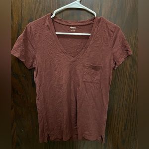 Madewell maroon v neck t shirt